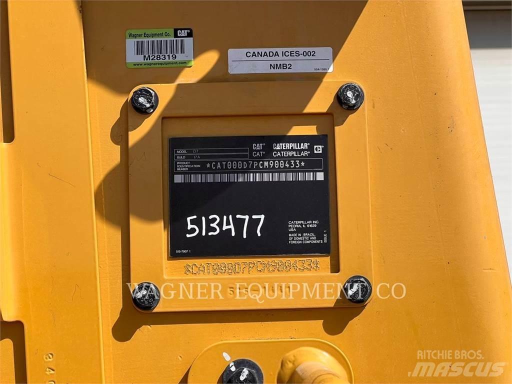 CAT D7 Верижни булдозери
