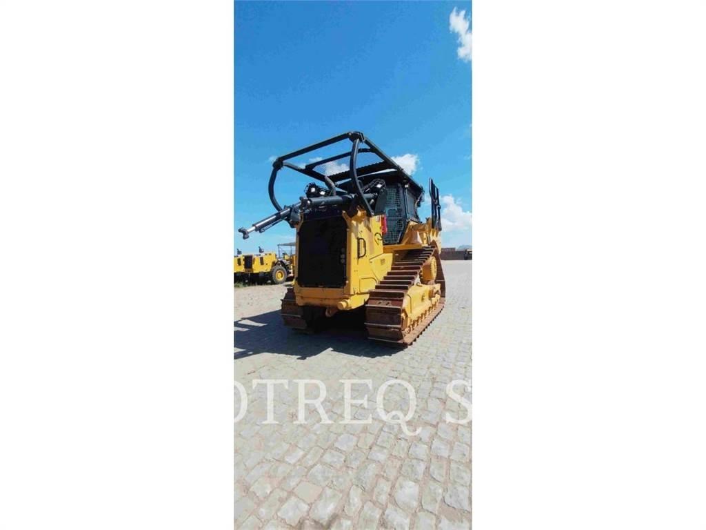 CAT D7 Верижни булдозери
