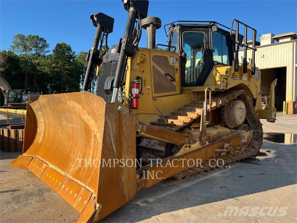 CAT D7 Верижни булдозери
