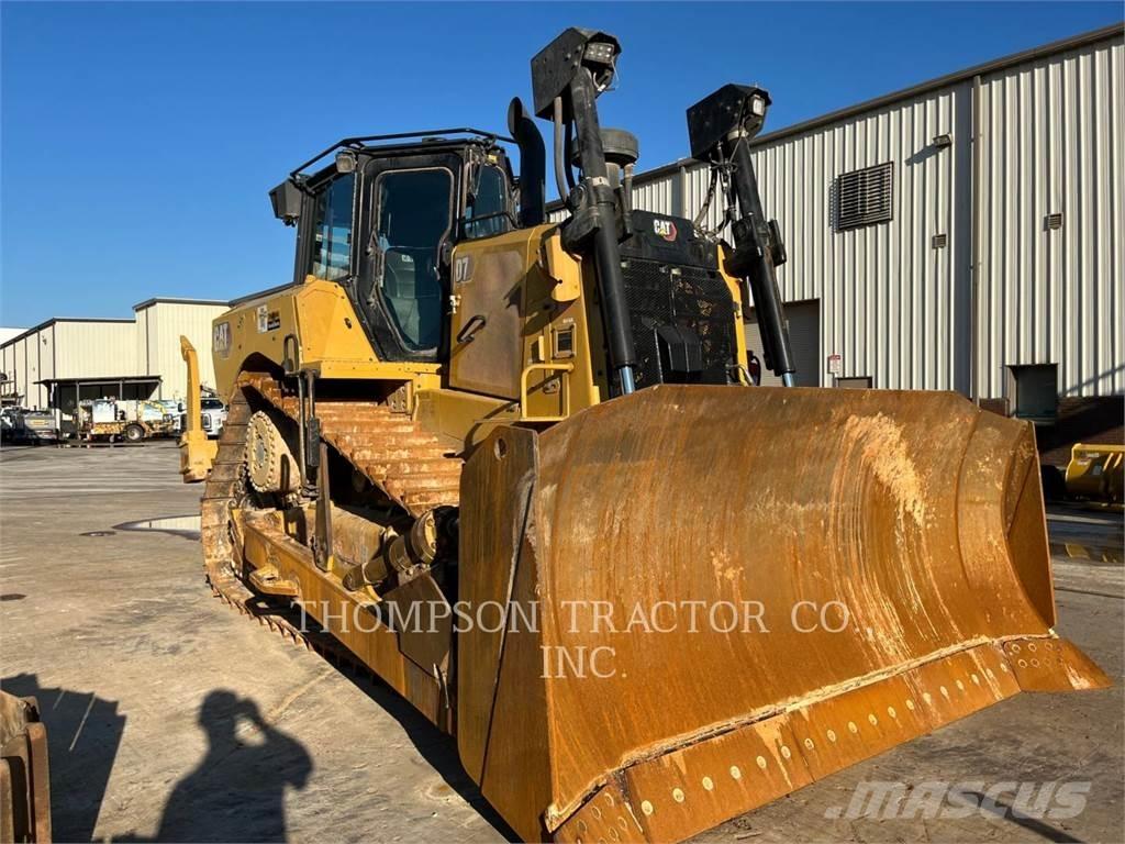 CAT D7 Верижни булдозери
