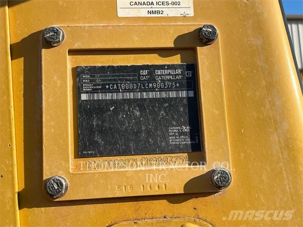 CAT D7 Верижни булдозери
