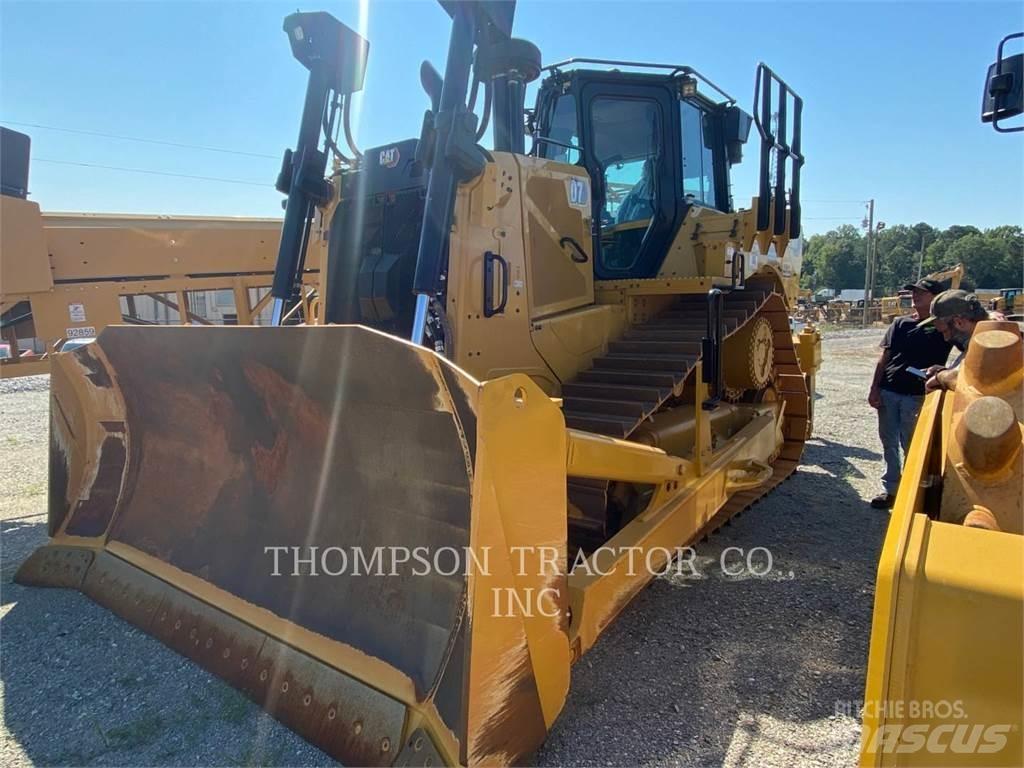 CAT D7 Верижни булдозери
