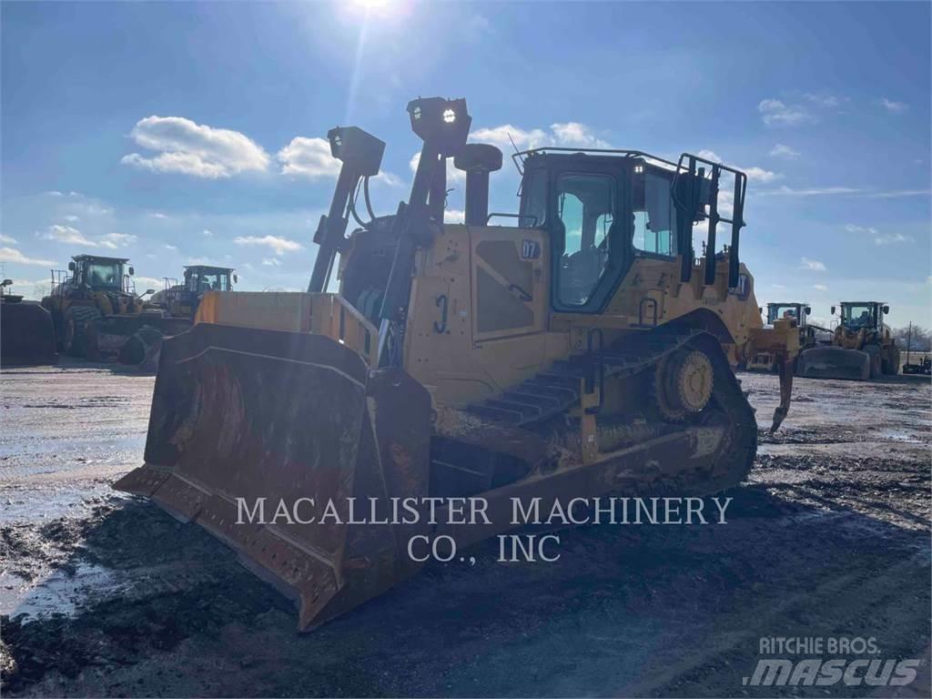 CAT D7 Верижни булдозери
