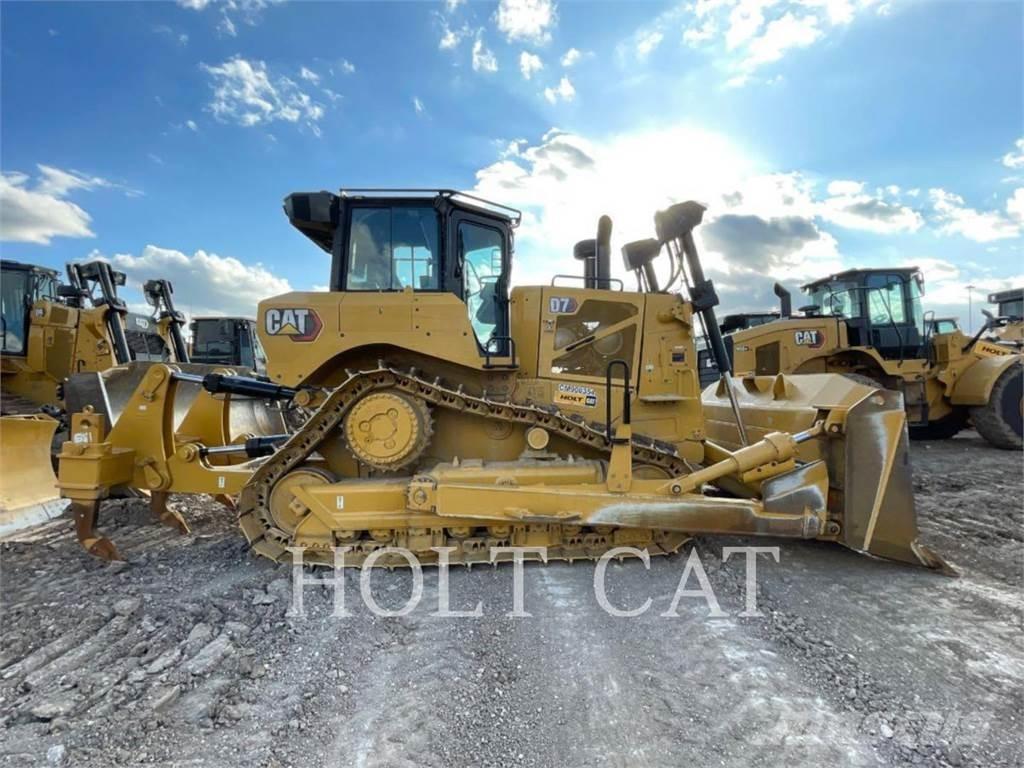 CAT D7 Верижни булдозери
