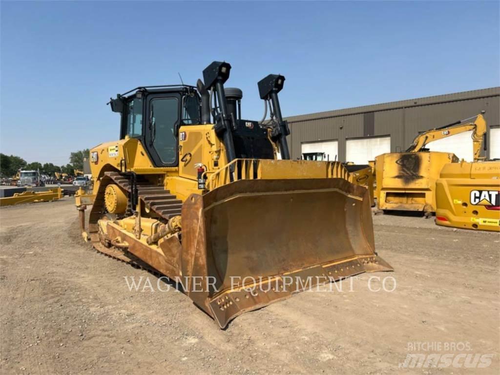 CAT D7 Верижни булдозери
