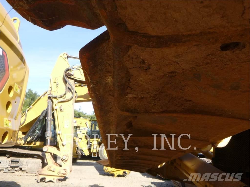 CAT D7-17 Верижни булдозери
