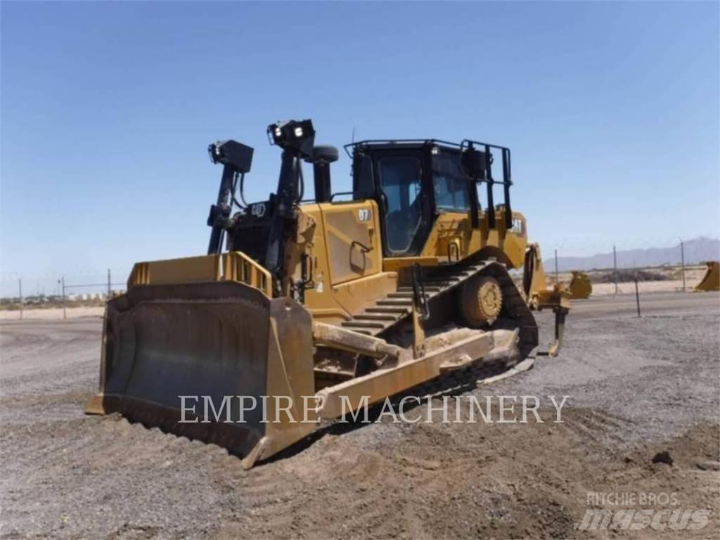 CAT D7-17 Верижни булдозери
