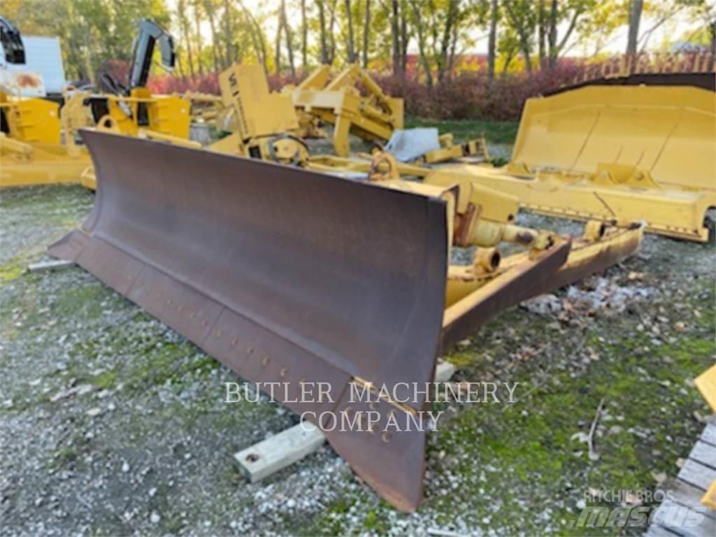 CAT D7 A BLADE Остриета