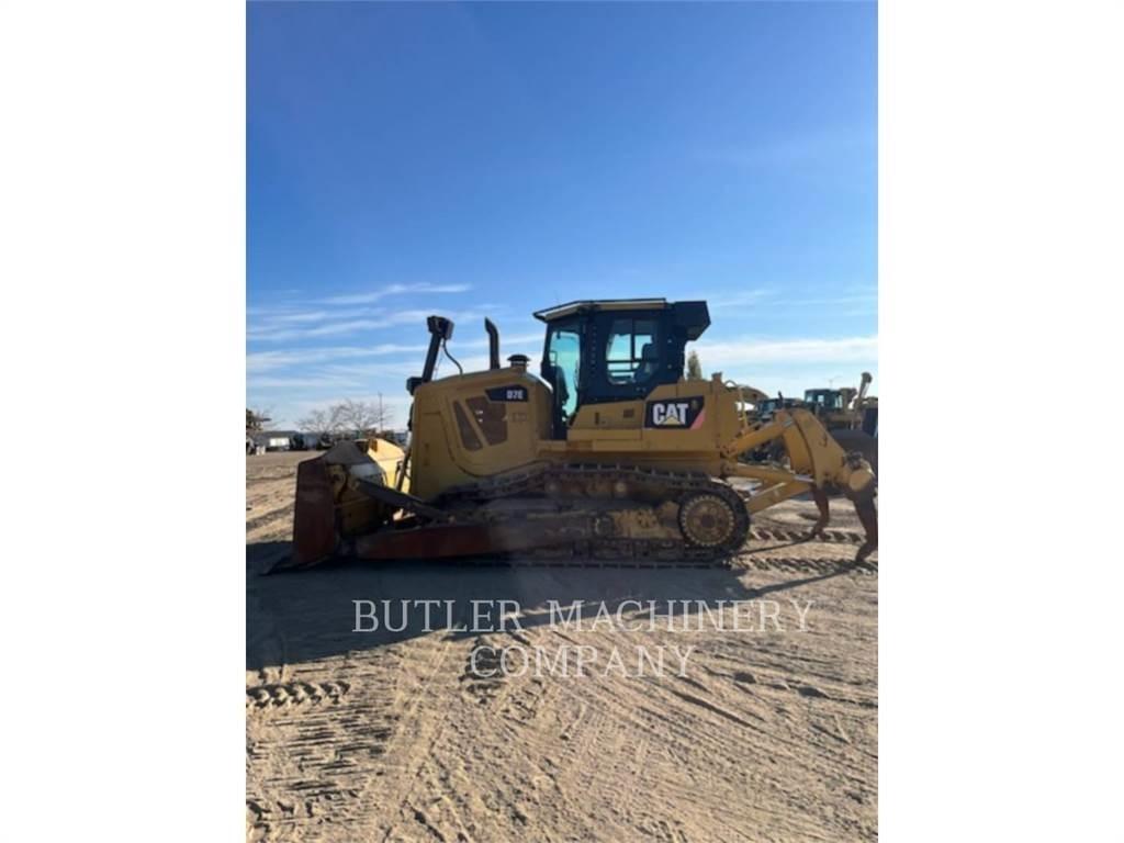 CAT D7E Верижни булдозери
