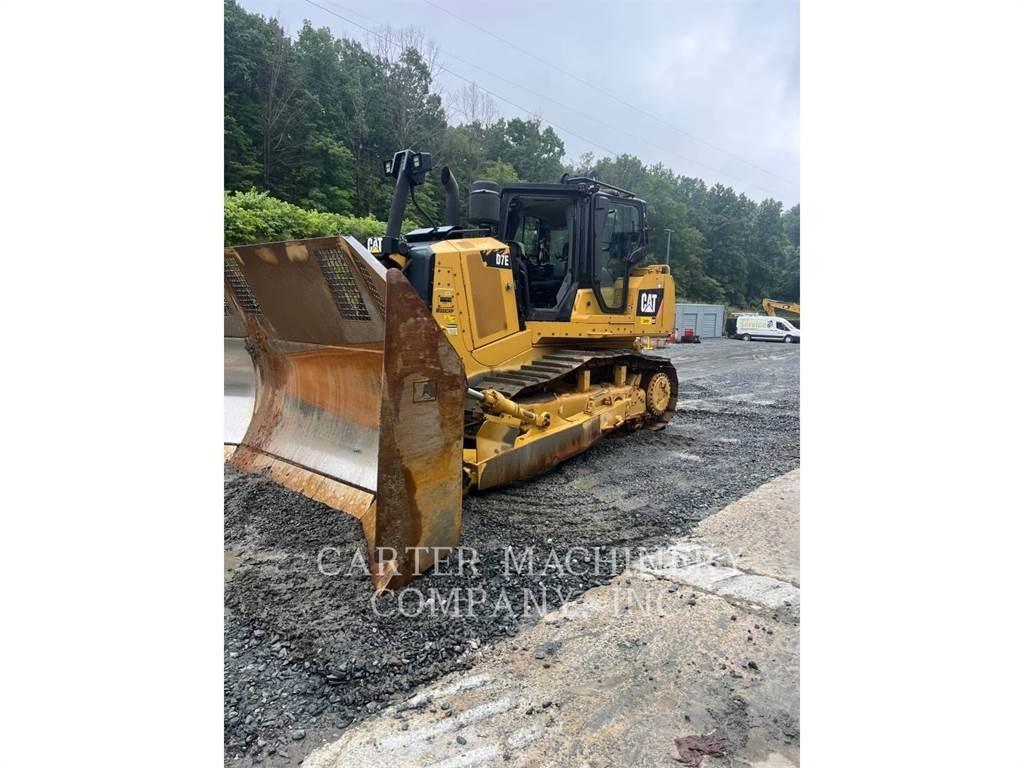CAT D7E Верижни булдозери
