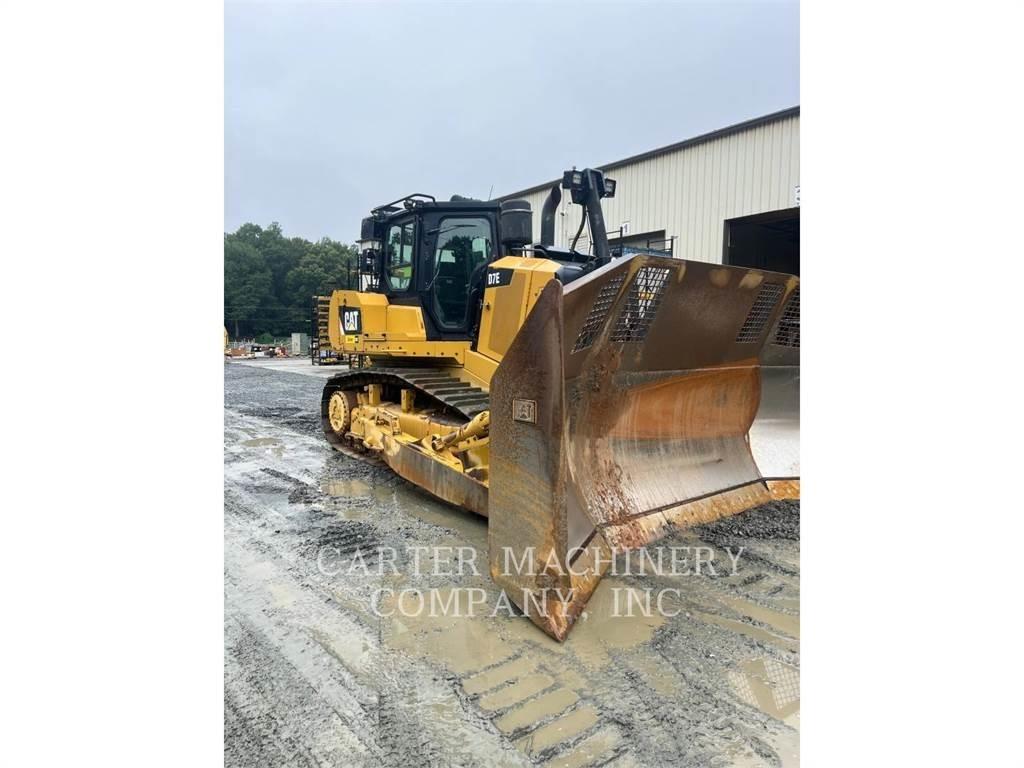 CAT D7E Верижни булдозери
