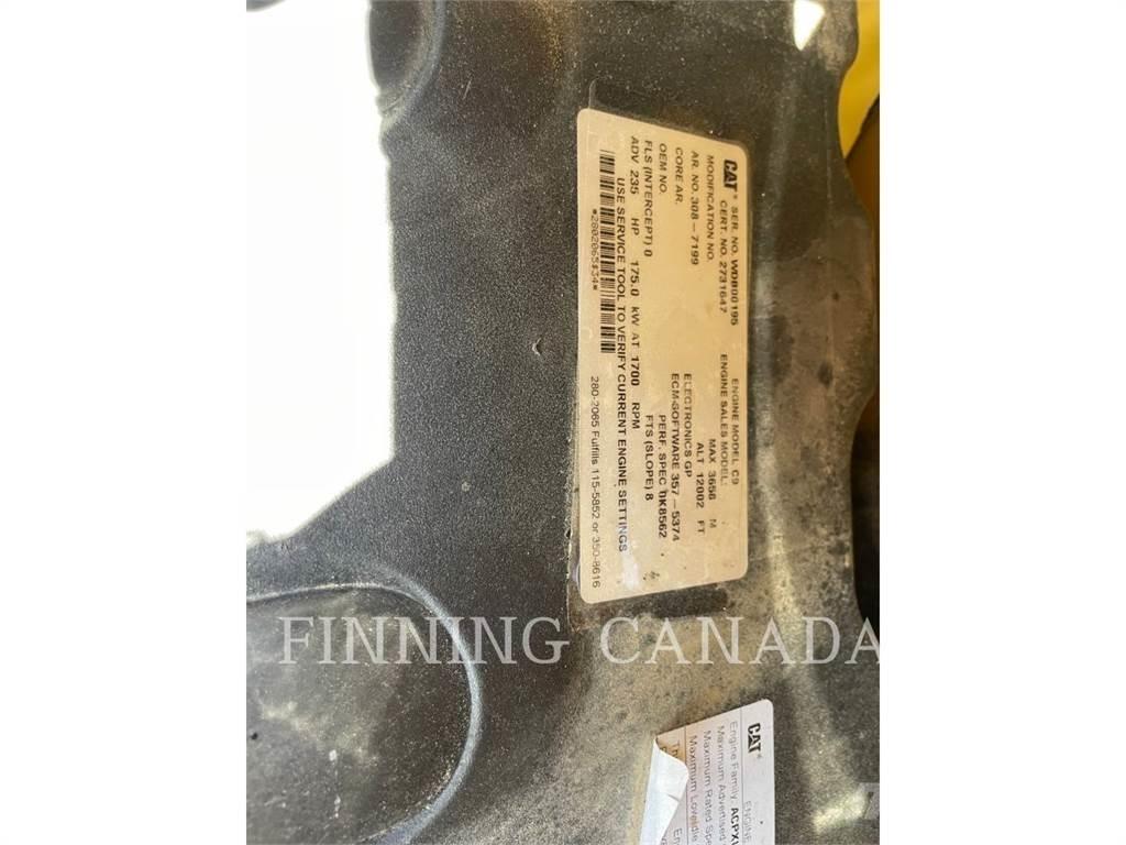 CAT D7E Верижни булдозери
