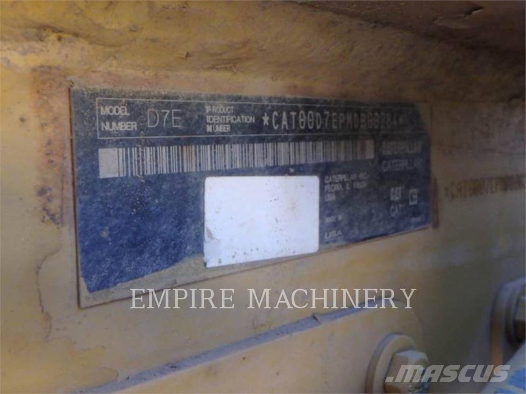 CAT D7E Верижни булдозери
