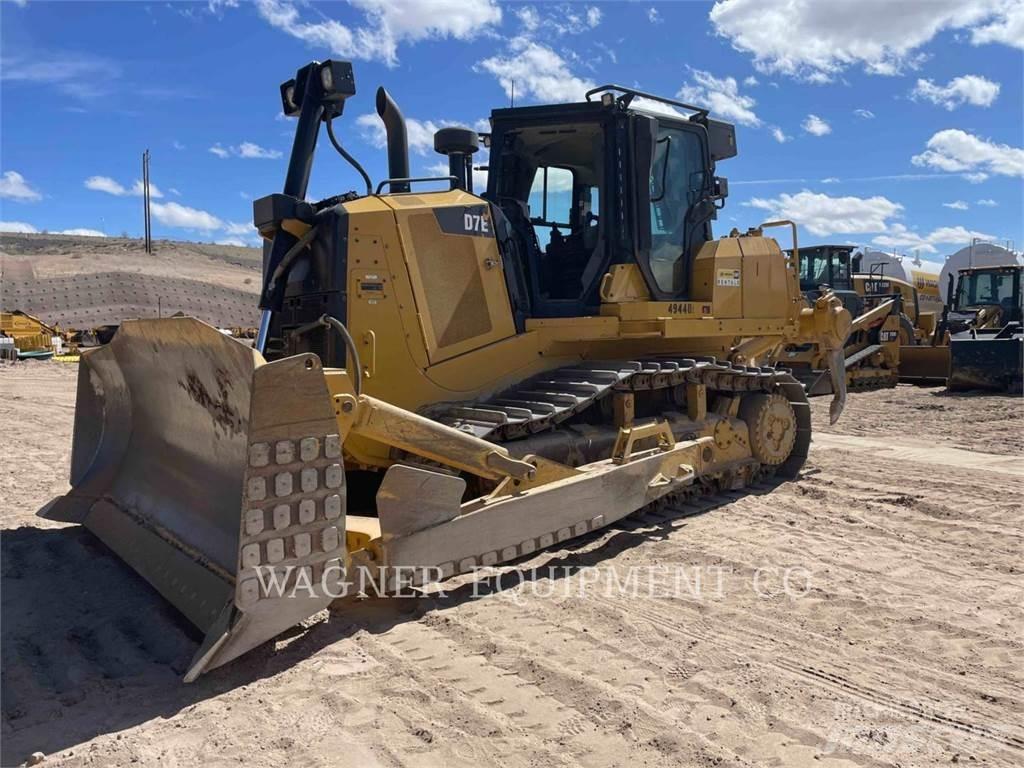 CAT D7E Верижни булдозери
