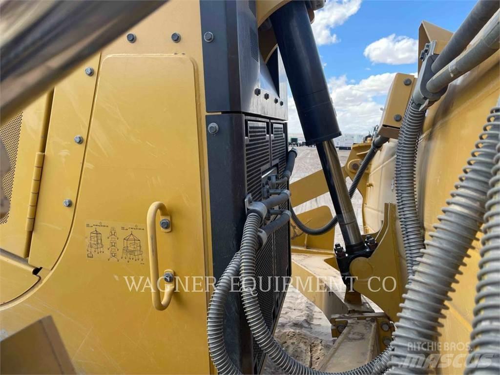 CAT D7E Верижни булдозери
