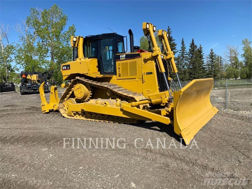 CAT D7R Верижни булдозери
