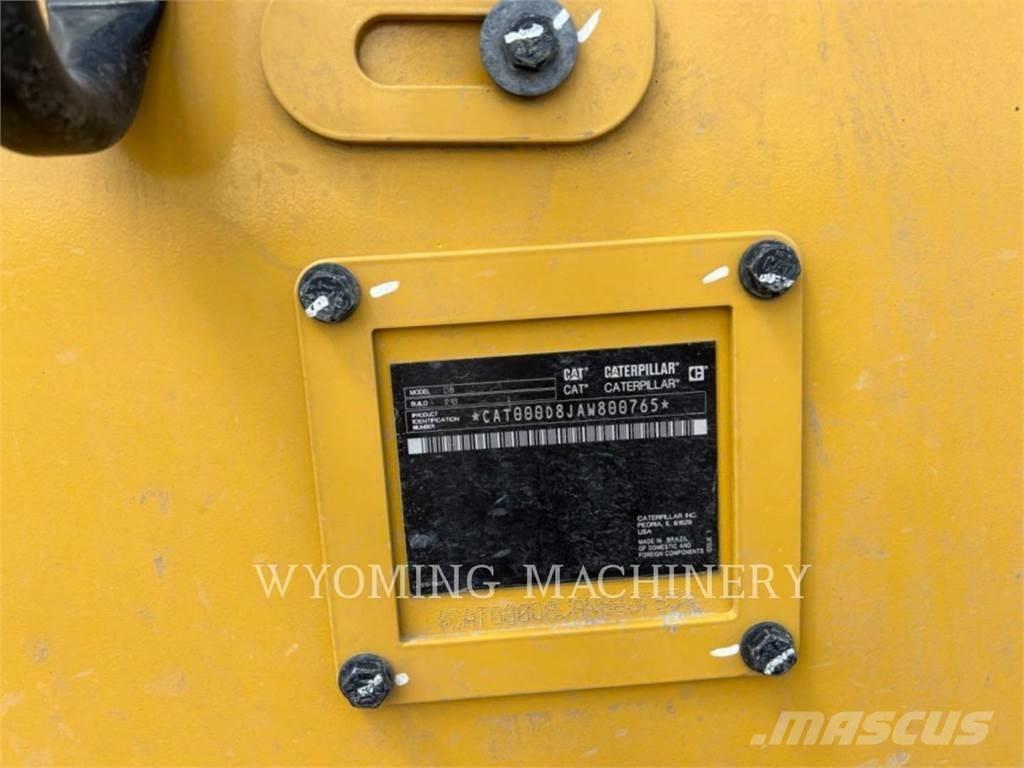 CAT D8 Верижни булдозери

