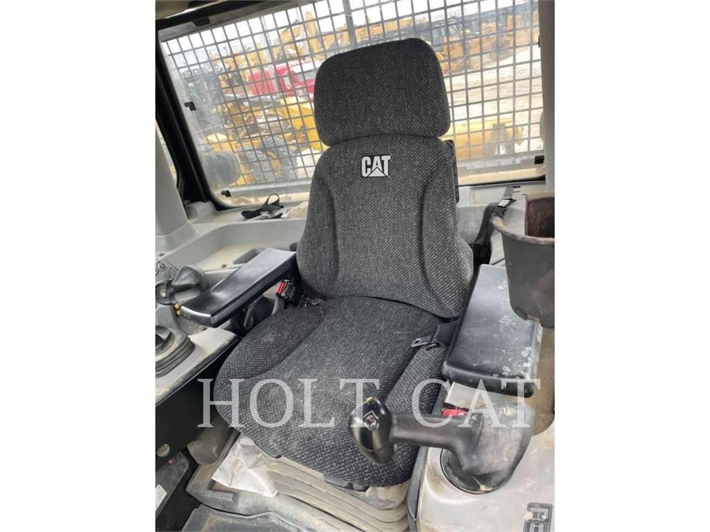 CAT D8 Верижни булдозери

