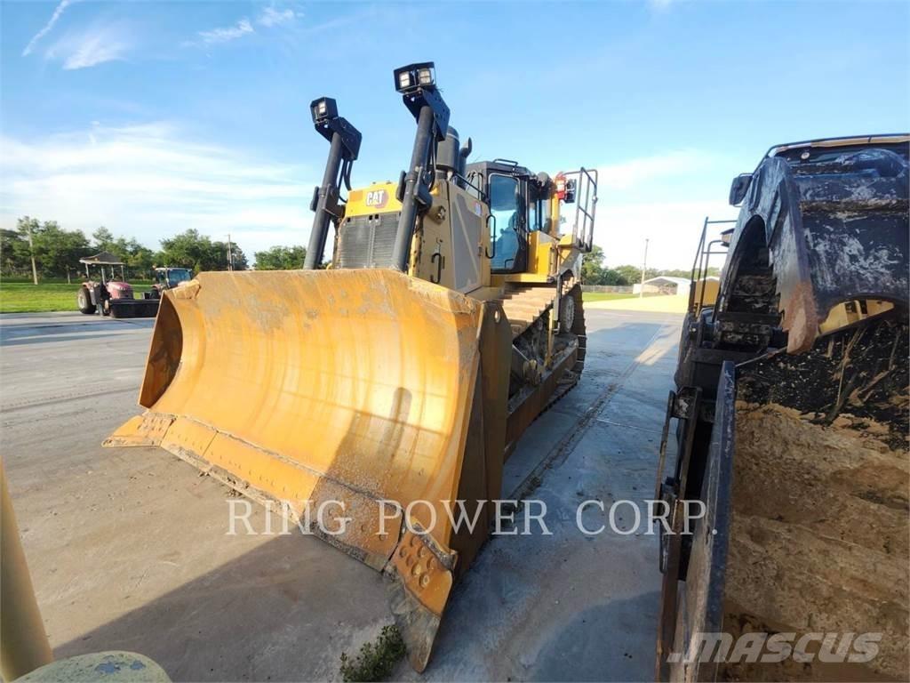 CAT D8 Верижни булдозери
