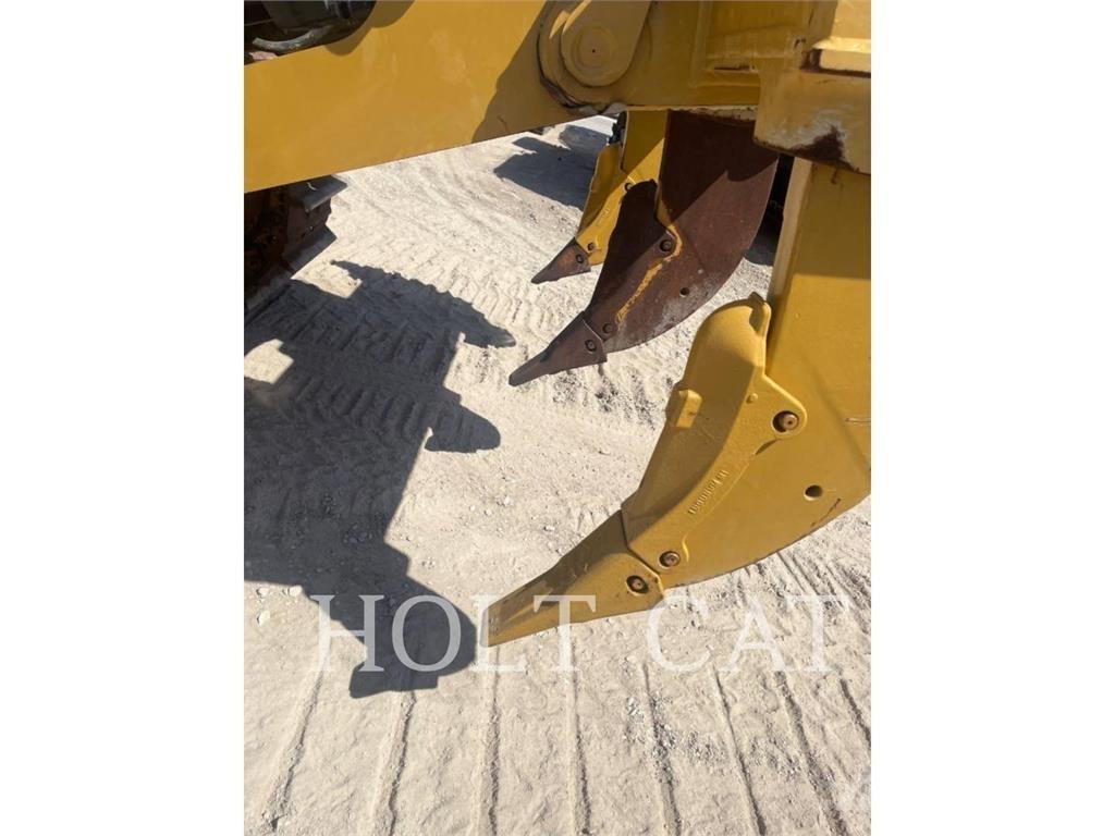 CAT D8 Верижни булдозери
