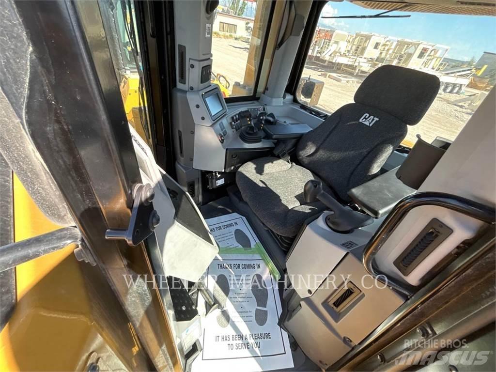 CAT D8 SU Верижни булдозери
