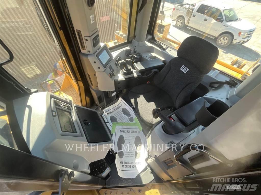 CAT D8 SU Верижни булдозери
