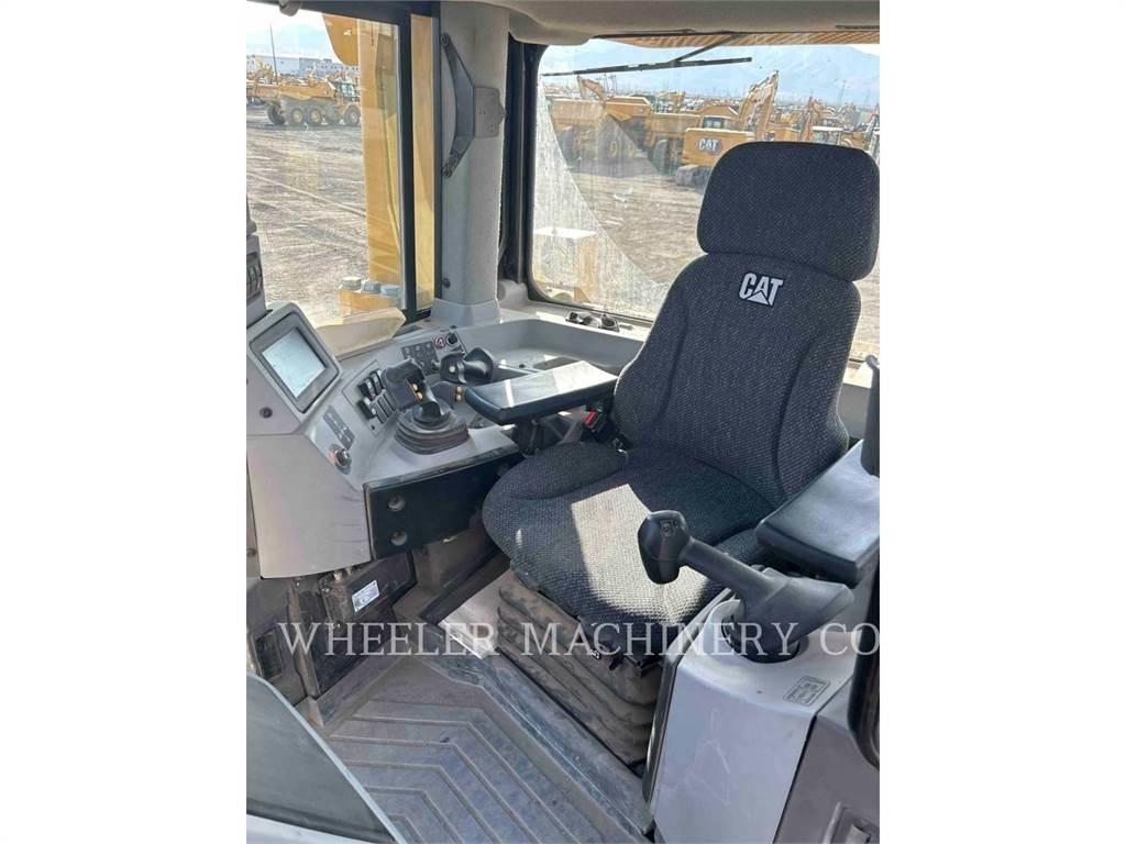 CAT D8 SU Верижни булдозери
