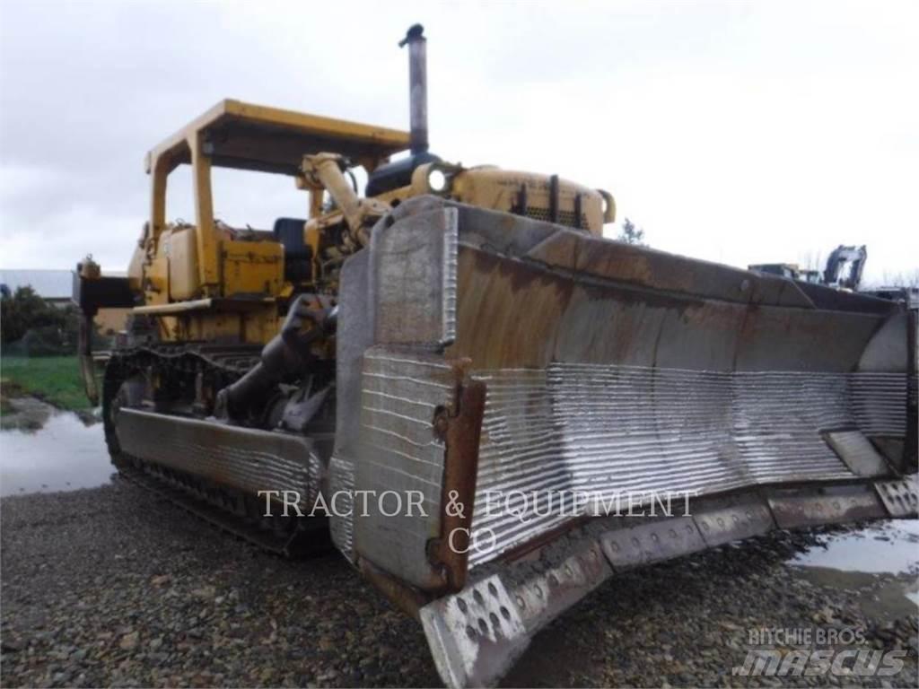 CAT D8K Верижни булдозери
