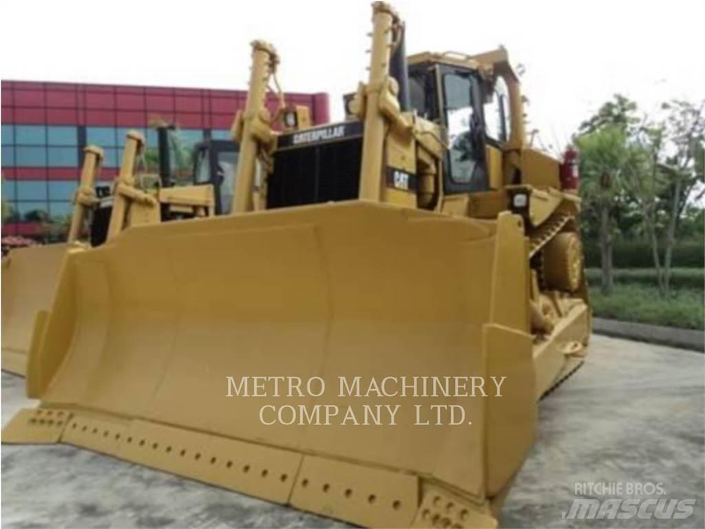 CAT D8L Верижни булдозери
