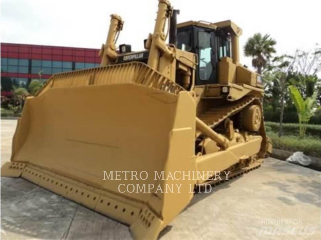 CAT D8L Верижни булдозери
