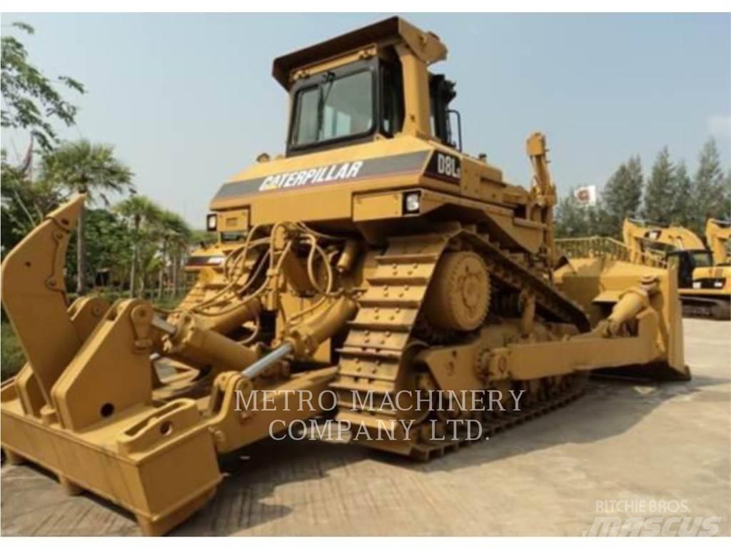 CAT D8L Верижни булдозери
