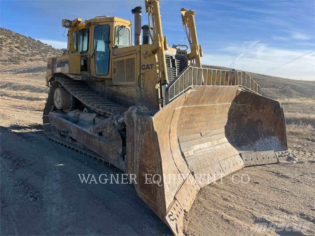 CAT D8N Верижни булдозери
