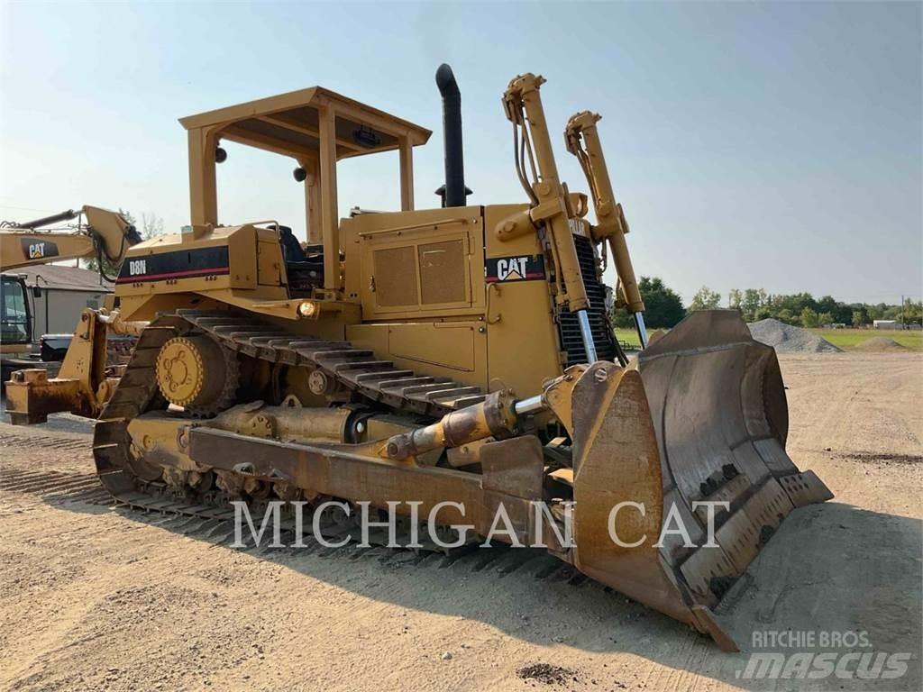 CAT D8N Верижни булдозери
