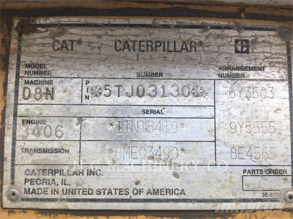 CAT D8N Верижни булдозери
