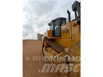 CAT D8R Верижни булдозери
