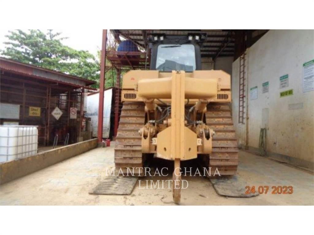 CAT D8R Верижни булдозери
