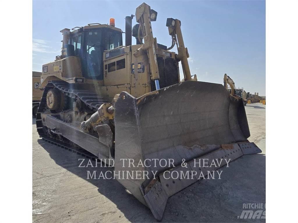 CAT D8R Верижни булдозери
