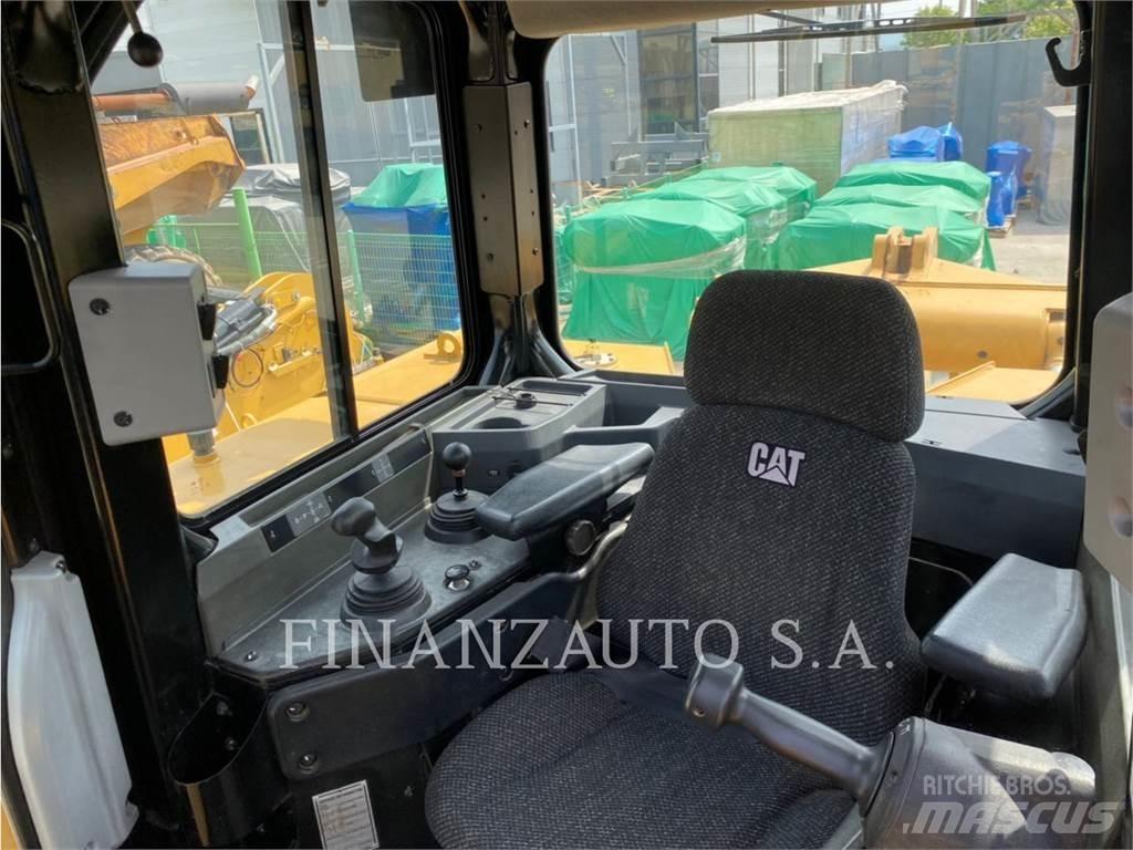 CAT D8R Верижни булдозери
