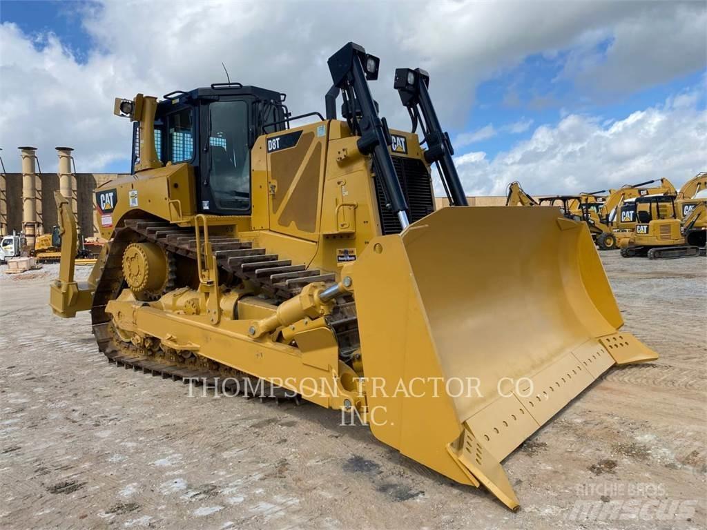 CAT D8T Верижни булдозери
