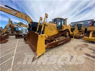 CAT D8T Верижни булдозери

