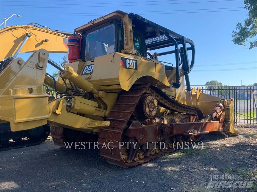 CAT D8T Верижни булдозери
