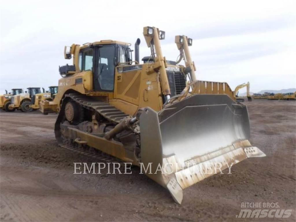 CAT D8T Верижни булдозери
