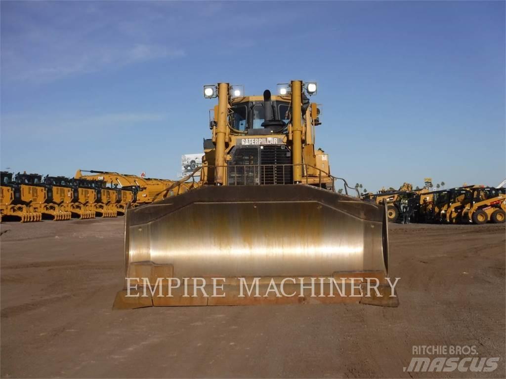 CAT D8T Верижни булдозери
