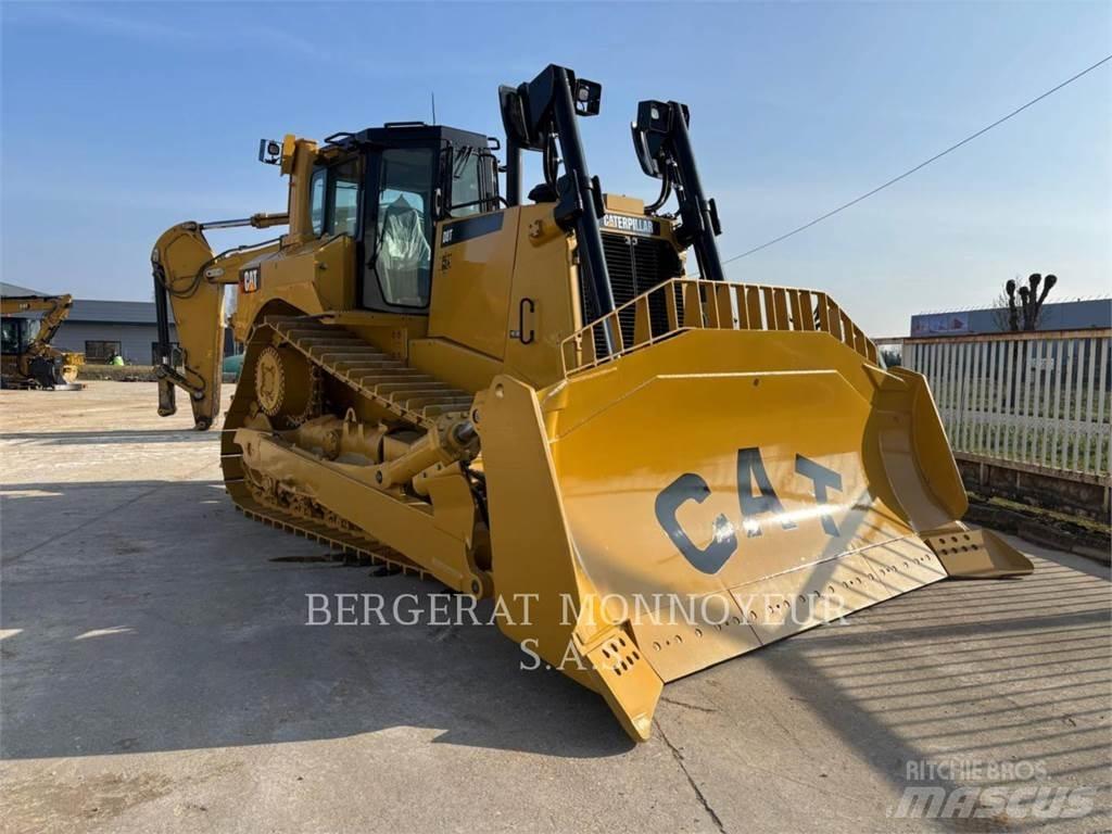 CAT D8T Верижни булдозери
