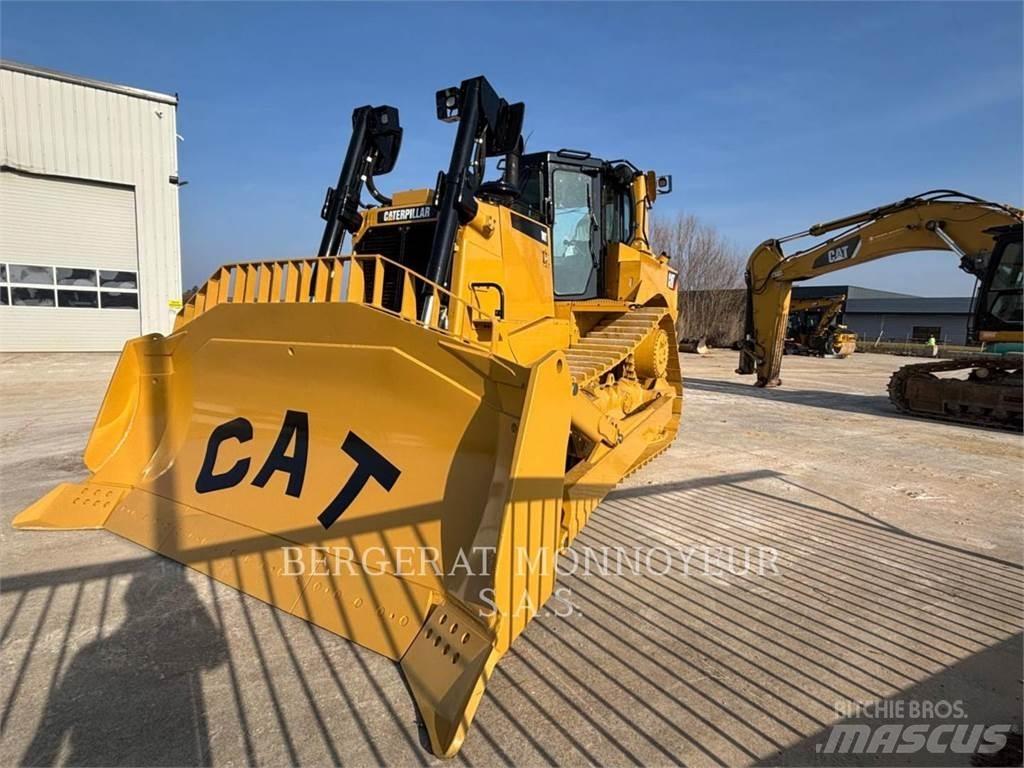 CAT D8T Верижни булдозери
