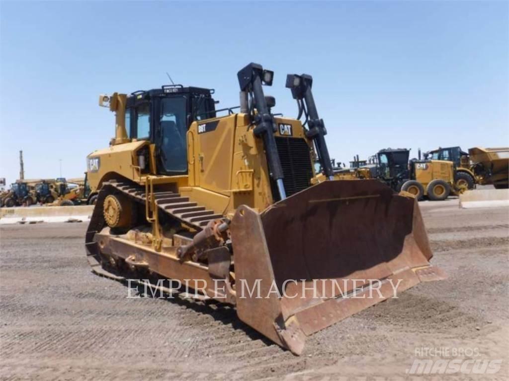 CAT D8T Верижни булдозери

