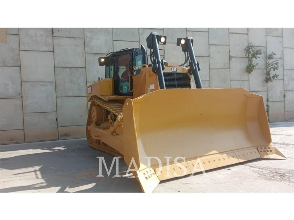 CAT D8T Верижни булдозери

