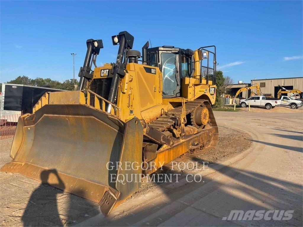 CAT D8T Верижни булдозери
