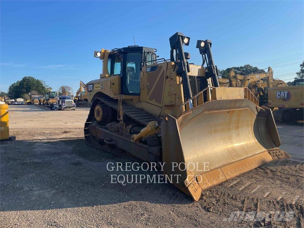 CAT D8T Верижни булдозери
