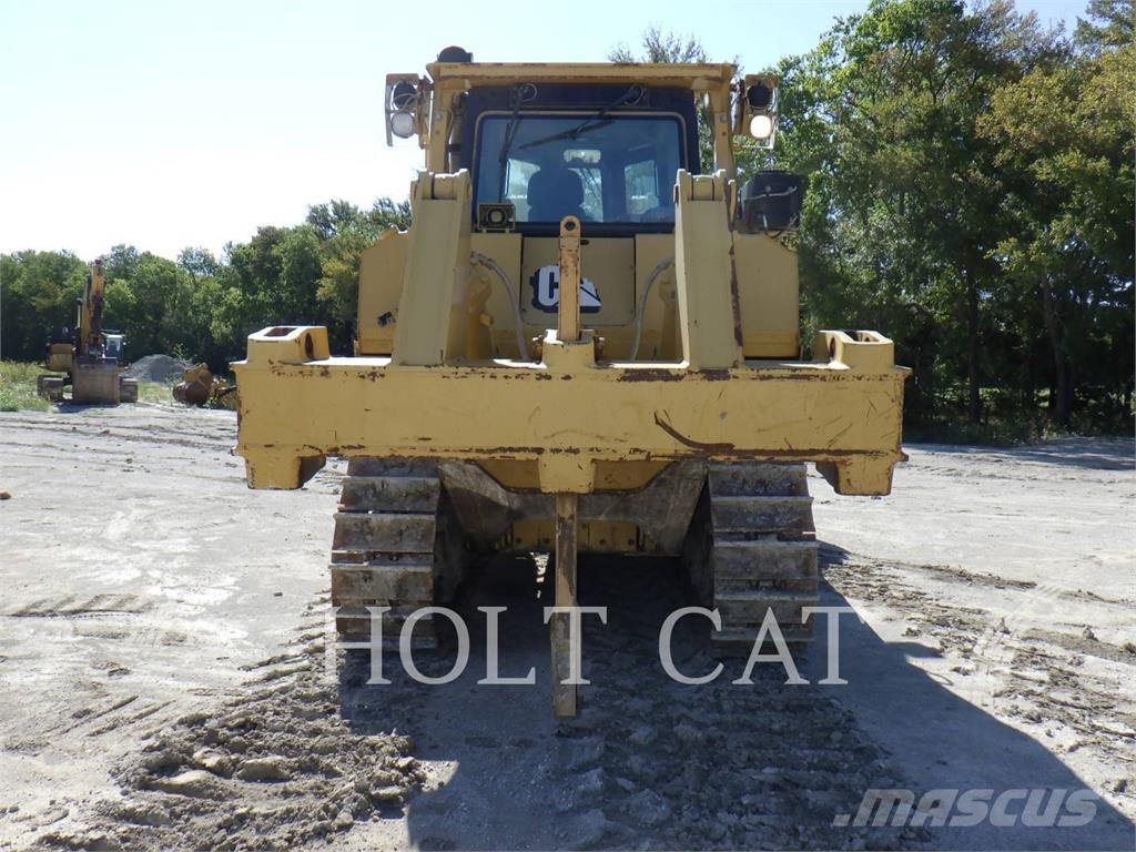 CAT D8T Верижни булдозери
